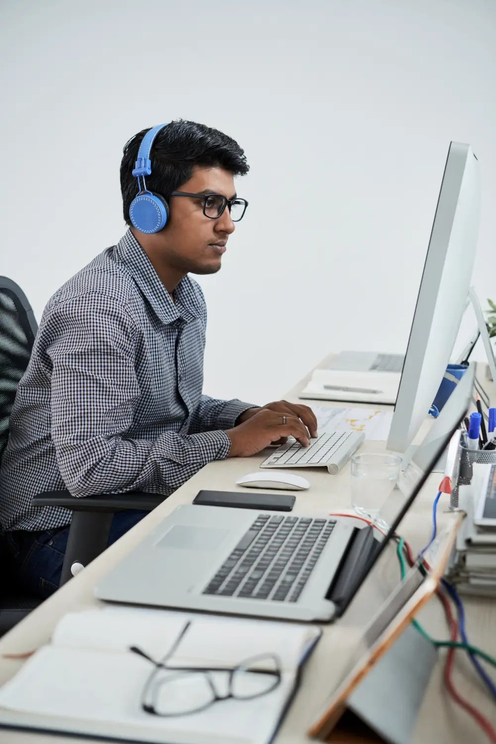 ,am wearing headphone working on PC